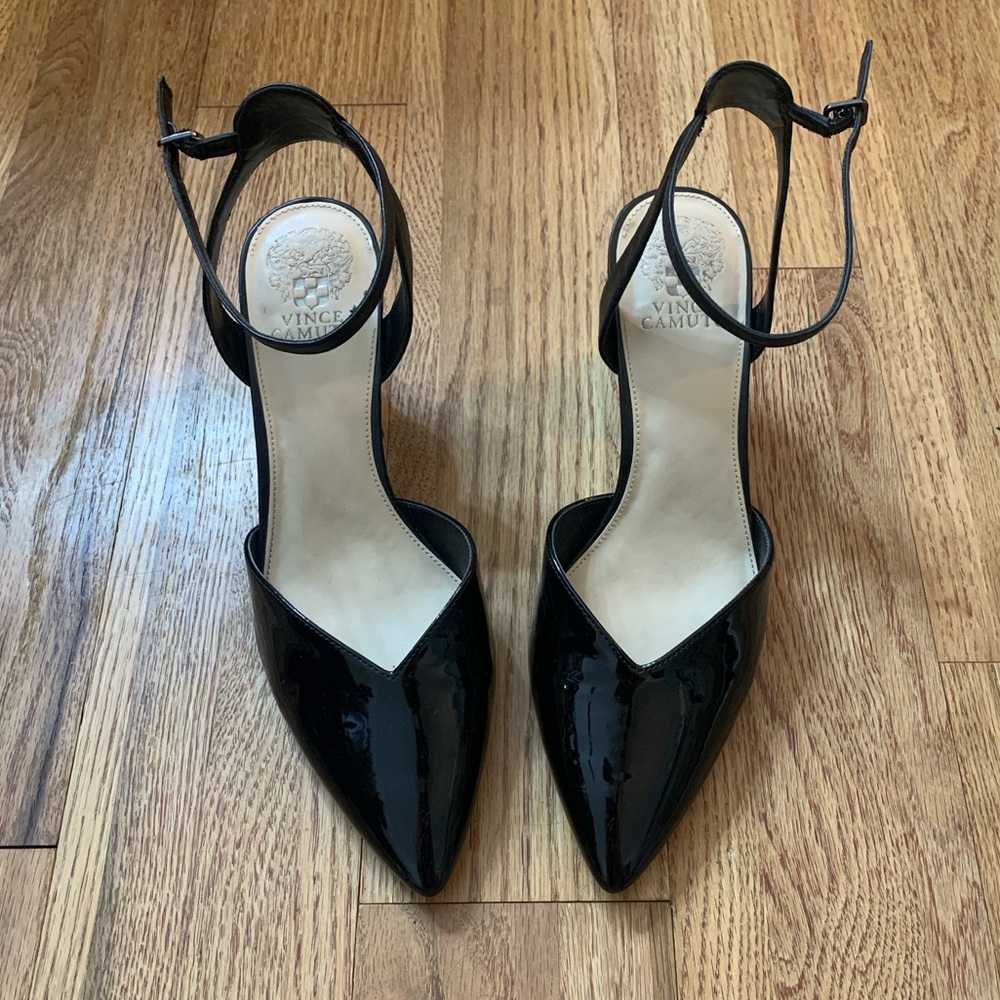 Vince Camuto Pump/Heels 10